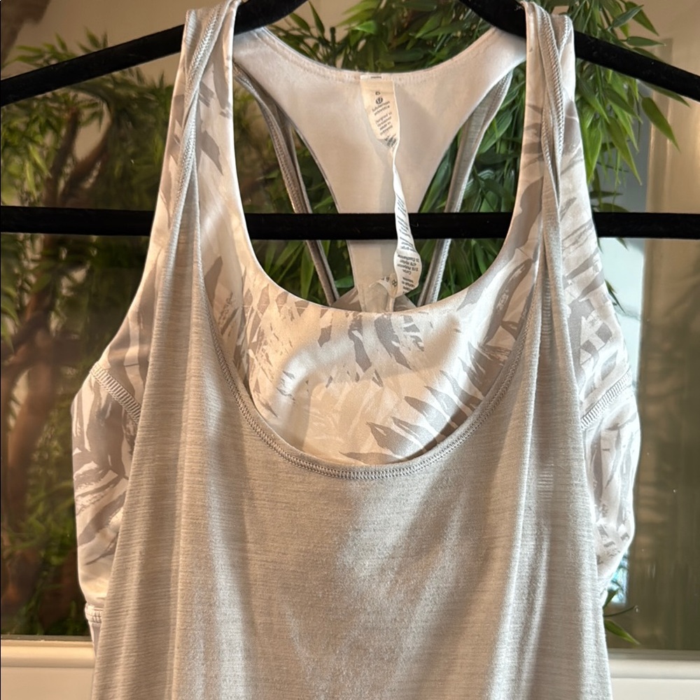 Lululemon Built in Sport Bra workout tank top light grey